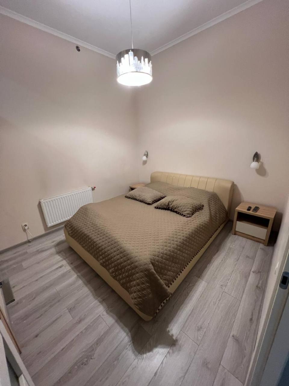Apartments On Sholom Aleikhema Lviv Bagian luar foto